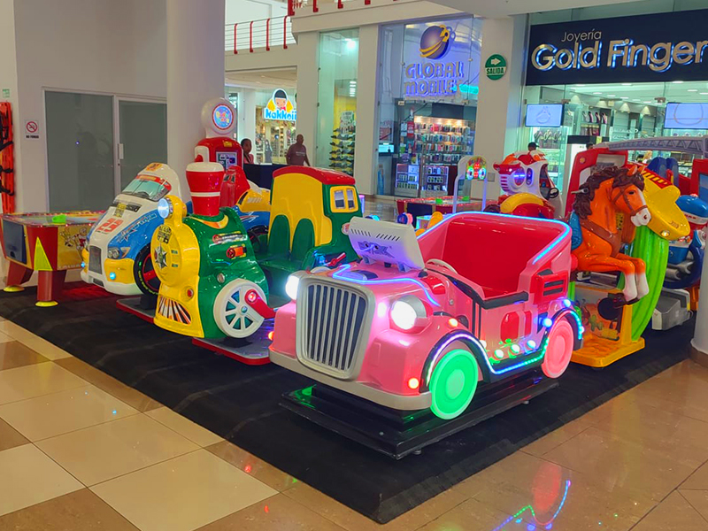 Dushi Park - Plaza Amarilla